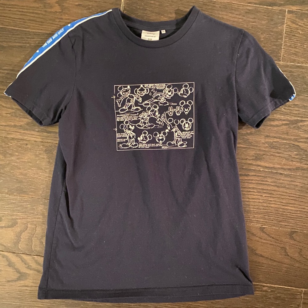 Uniqlo x Disney Mickey Mouse t-shirt